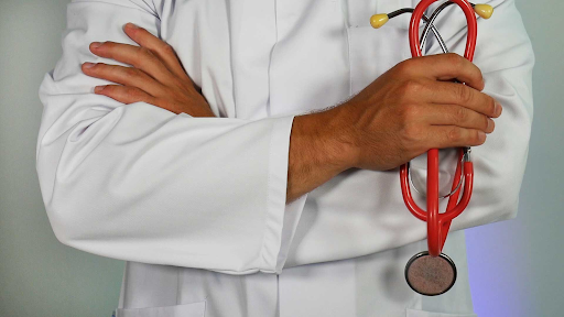 Finding the Autoimmune Doctor: A Guide to Find Specialists in Natural Treatments